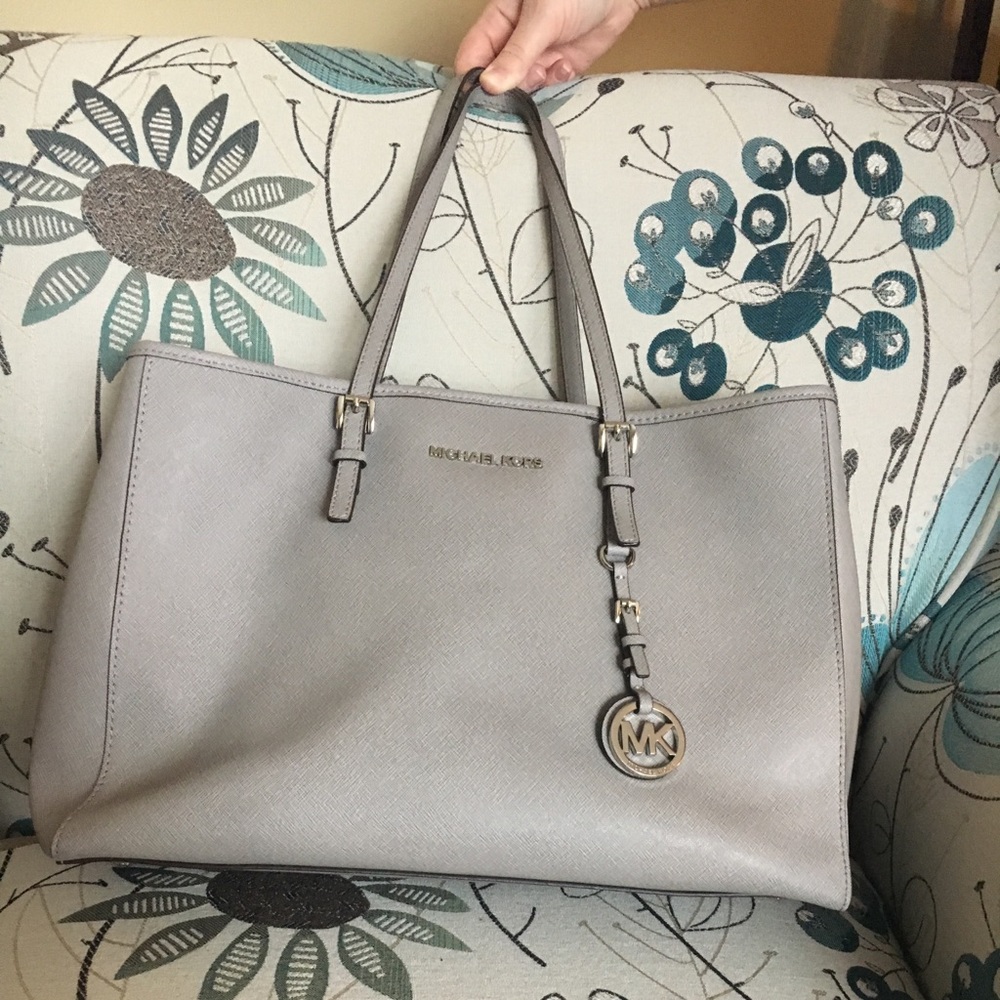 Michael Kors hand bag